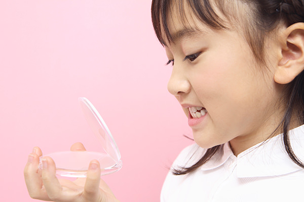 お子さまとご家族と一緒に矯正治療に取り組む